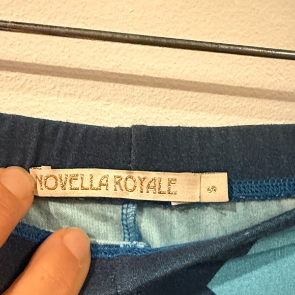 Novella Royale Janis Bells - Picture 2 of 5